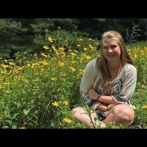 Meet your Posher, Stephanie